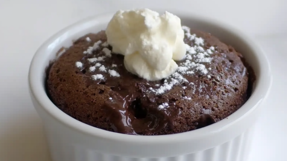 90-Second Chocolate Lava Cake: keto recipe with 5.2g net carbs